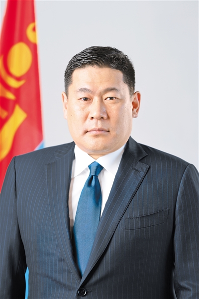 蒙古国总理奥云额尔登对我国进行正式访问并出席第十四届夏季达沃斯论坛